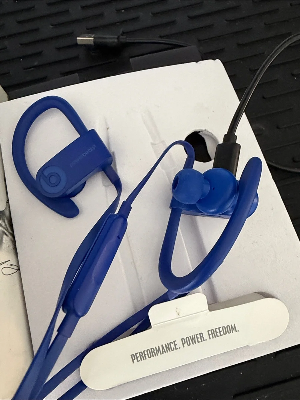 Powerbeats3 Wireless Earphones - Blue